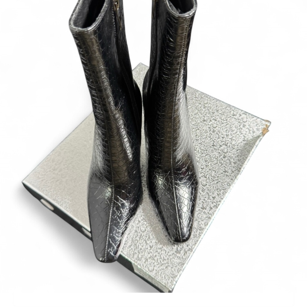 NWT-Elegant Black Pointed Toe Chunky High Heel Ankle Boots Crocodile Printed - Picture 6 of 7